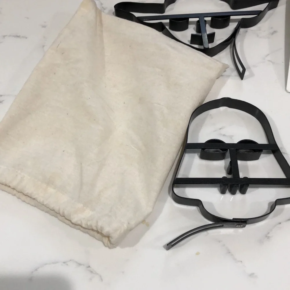 Williams Sonoma Star Wars Molds for Pancakes. 3 of them in bag.